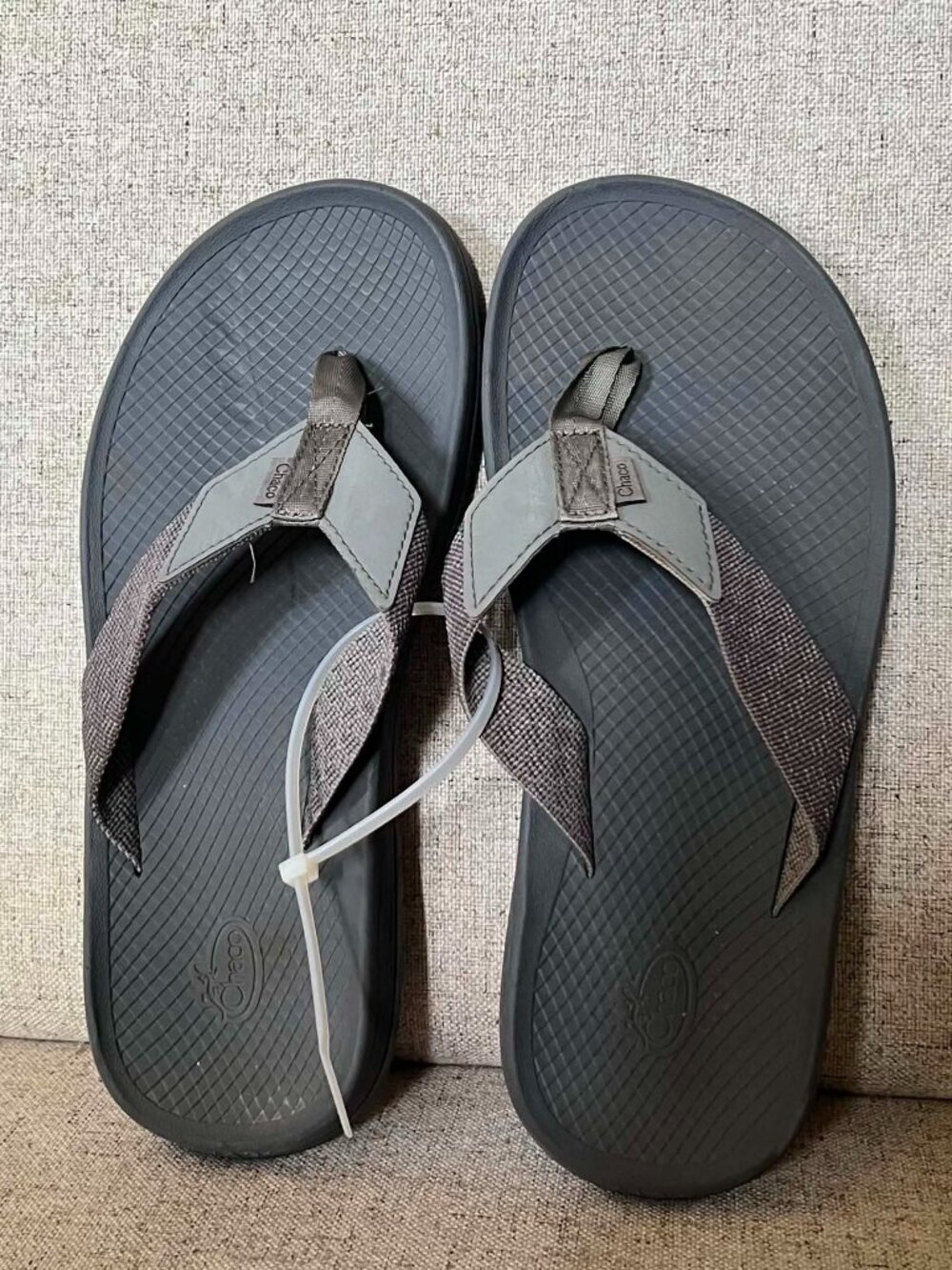 Chaco Lowdown Flip Flop Sandals Neutral Grey Size Men's 9